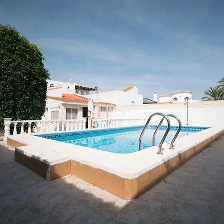 Holiday home 065 Florida Pool - Ac/wifi Torrevieja